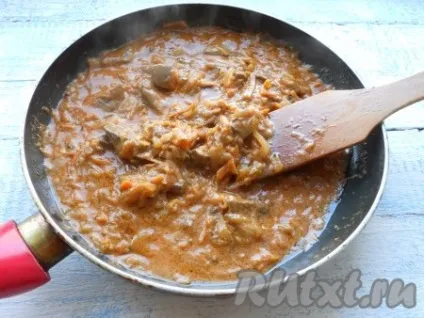 Азу з печінки з солоними огірками - рецепт з фото