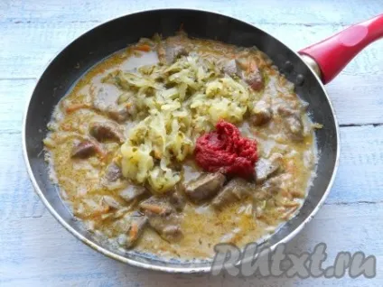 Азу з печінки з солоними огірками - рецепт з фото