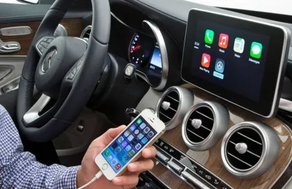 Що таке підключений автомобіль
