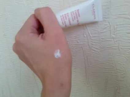 Clarins крем навколо очей