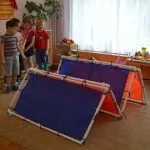 Робимо ширму з пластикових труб для дитячого саду своїми руками (ширму) Робимо ширму з пластикових труб для дитячого саду своїми руками
