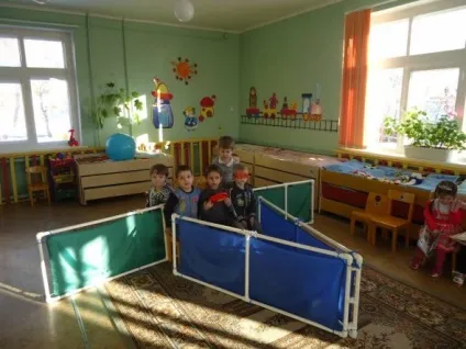Робимо ширму з пластикових труб для дитячого саду своїми руками (труб) Робимо ширму з пластикових труб для дитячого саду своїми руками