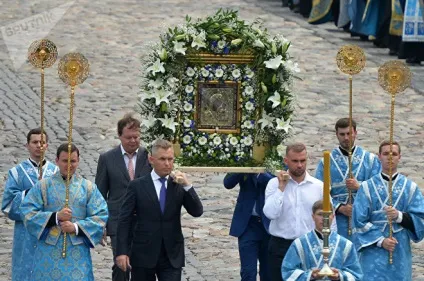 День явища казанської ікони Божої Матері історія, молитви, чудеса (матері) День явища казанської ікони Божої Матері історія, молитви, чудеса