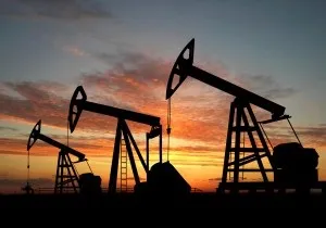 Видобуток нафти фото