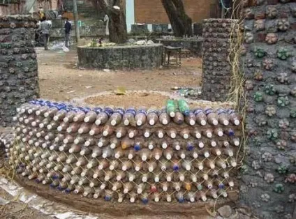 Будинки своїми руками з землі, з пляшок, землянка, лисяча нора, будиночок хоббіта (руками) Будинки своїми руками з землі, з пляшок, землянка, лисяча нора, будиночок хоббіта