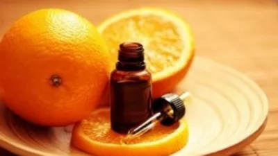 Ефірні масла від розтяжок (апельсинове масло розтяжки яке допомагає ефективний засіб розмарин ефірні масла від розтяжок) Ефірні масла від розтяжок