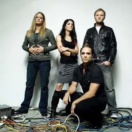 Група skillet