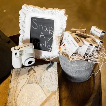 Цікаві знахідки polaroid wedding