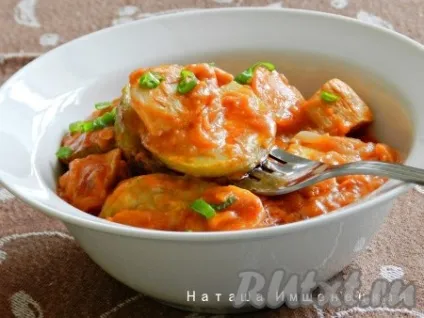 Кабачки, тушковані з куркою - рецепт з фото
