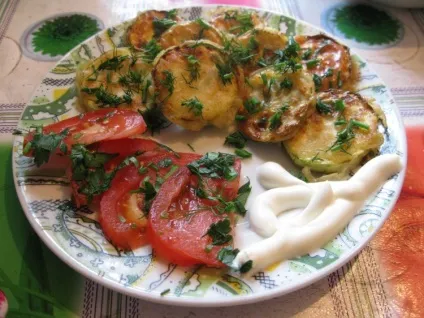 Кабачки в клярі на сковороді (зелень часник сіль) Кабачки в клярі на сковороді