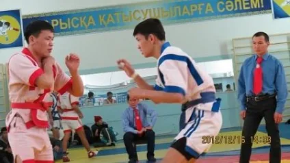 Казахша курес - казахська боротьба, широко відома з давніх-давен (нашого) Казахша курес - казахська боротьба, широко відома з давніх-давен