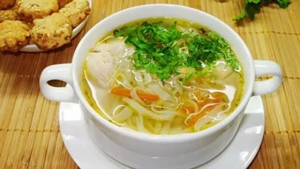 Яка калорійність курячого супу з вермішеллю (вермішеллю) Яка калорійність курячого супу з вермішеллю