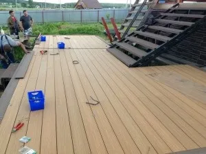Як правильно кріпити статеву дошку на терасі (кріпити) Як правильно кріпити статеву дошку на терасі