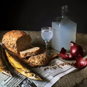 Як пом'якшити самогон простими добавками і ароматизаторами (самогон) Як пом'якшити самогон простими добавками і ароматизаторами