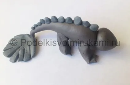 Як зліпити нічну фурію з пластиліну
