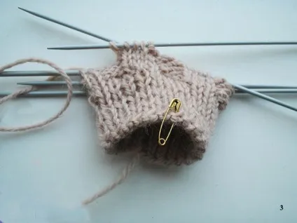 Як зв'язати спицями спіральні шкарпетки - домашній hand-made (першу петлю в'яжемо) Як зв'язати спицями спіральні шкарпетки - домашній hand-made