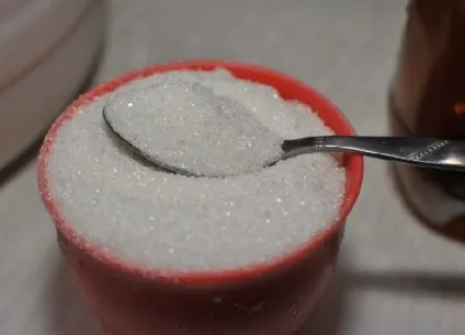 Карбонізація пива праймером глюкозою (цукром) і суслом (коксування) Карбонізація пива праймером глюкозою (цукром) і суслом