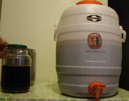 Карбонізація пива праймером глюкозою (цукром) і суслом (пива) Карбонізація пива праймером глюкозою (цукром) і суслом