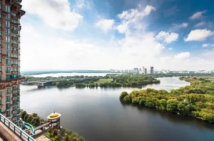 Компанія червоні вітрила