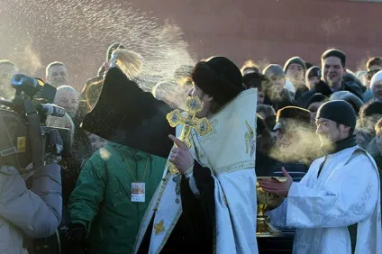 Водохресна вода і водохресне купання (свята Хрещення Господня) Водохресна вода і водохресне купання