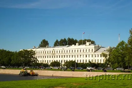 Кронштадт - самостійна поїздка з Харкова