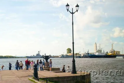 Кронштадт - самостійна поїздка з Харкова
