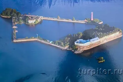 Кронштадт - самостійна поїздка з Харкова