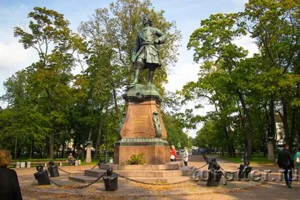 Кронштадт - самостійна поїздка з Харкова