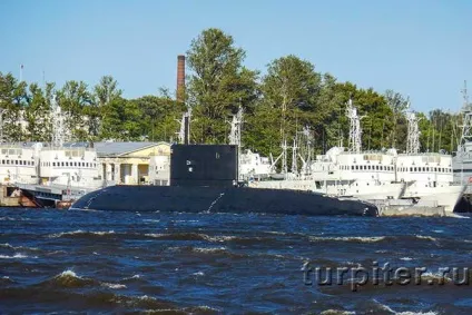 Кронштадт - самостійна поїздка з Харкова