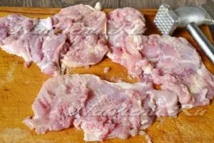 Курячий рулет, рецепт з фото в духовці у фользі (рулет) Курячий рулет, рецепт з фото в духовці у фользі
