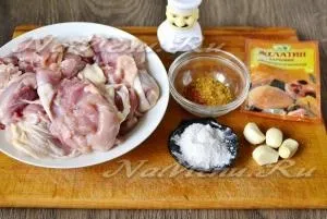 Курячий рулет, рецепт з фото в духовці у фользі (рецепт) Курячий рулет, рецепт з фото в духовці у фользі