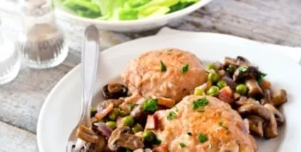 Курка з грибами - ідеальне поєднання (м'ясо можна готувати) Курка з грибами - ідеальне поєднання