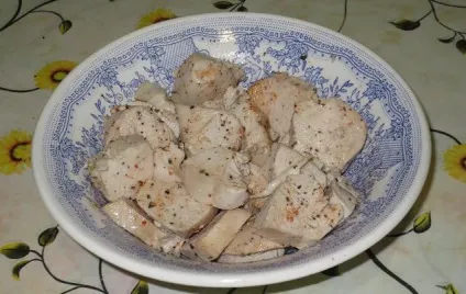 Курячі медальйони з грудки (курячі медальйони грудки) Курячі медальйони з грудки