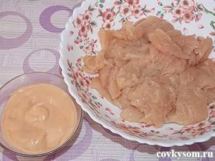 Курка в сирному клярі