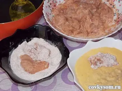 Курка в сирному клярі