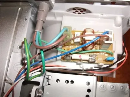 Лампочка в мікрохвильовій печі samsung і panasonic як поміняти на відео (мікрохвильовці) Лампочка в мікрохвильовій печі samsung і panasonic як поміняти на відео