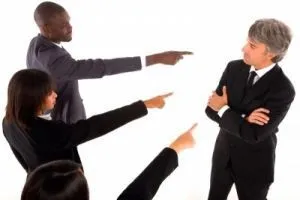 Помилкове звинувачення в наклепі визначення, відповідальність, дії (звинувачення) Помилкове звинувачення в наклепі визначення, відповідальність, дії