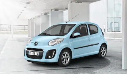 Машини для дівчат недорогі з коробкою автомат (машини) Машини для дівчат недорогі з коробкою автомат