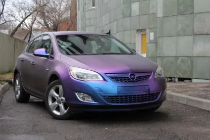 Матові автомобілі, матовий колір машини (матовий білий колір) Матові автомобілі, матовий колір машини