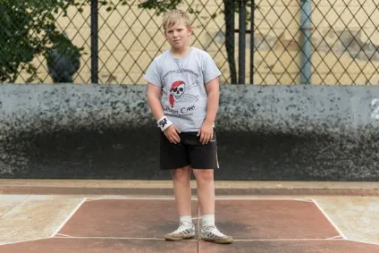 Хто займається спортом на вулиці (дихати свіжим повітрям) Хто займається спортом на вулиці