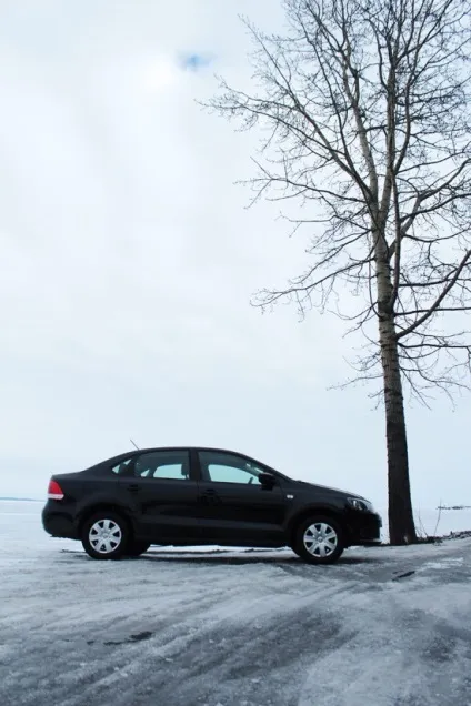Між hyundai solaris і kia rio дмитрий вибрав «полоненого німця» volkswagen polo (hyundai) Між hyundai solaris і kia rio дмитрий вибрав «полоненого німця» volkswagen polo