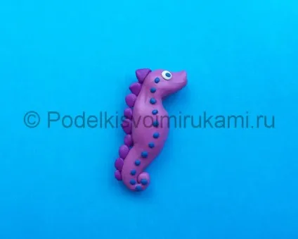 Морський коник з пластиліну