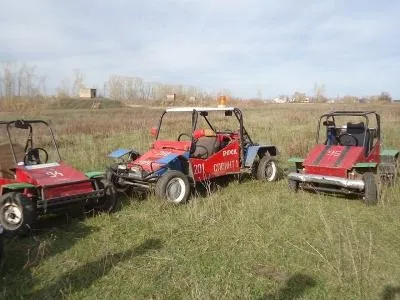 Народний умілець з Башкирії конструює незвичайні автомобілі (башвест') Народний умілець з Башкирії конструює незвичайні автомобілі