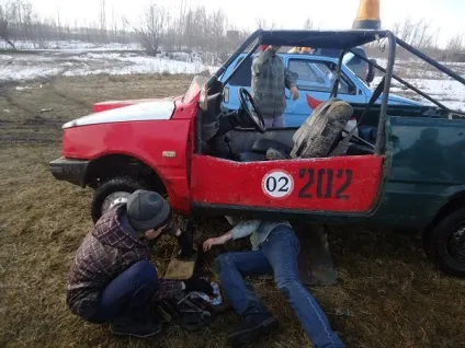 Народний умілець з Башкирії конструює незвичайні автомобілі (башвест') Народний умілець з Башкирії конструює незвичайні автомобілі