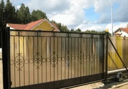 Відкатні ворота з хвірткою своїми руками, інструкція як це зробити з фото і відео