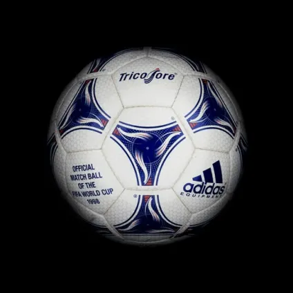 Від federale 102 до jabulani і brazuca історія м'ячів чемпіонатів світу з футболу (м'ячів) Від federale 102 до jabulani і brazuca історія м'ячів чемпіонатів світу з футболу