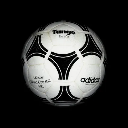 Від federale 102 до jabulani і brazuca історія м'ячів чемпіонатів світу з футболу (brazuca) Від federale 102 до jabulani і brazuca історія м'ячів чемпіонатів світу з футболу