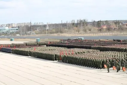 Парад перемоги з іншого боку (парад) Парад перемоги з іншого боку