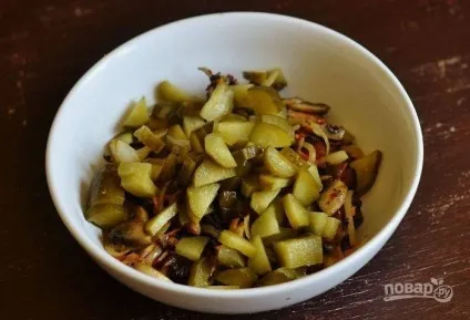 Печінка з солоними огірками - покроковий рецепт з фото на (покрокові рецепти) Печінка з солоними огірками - покроковий рецепт з фото на
