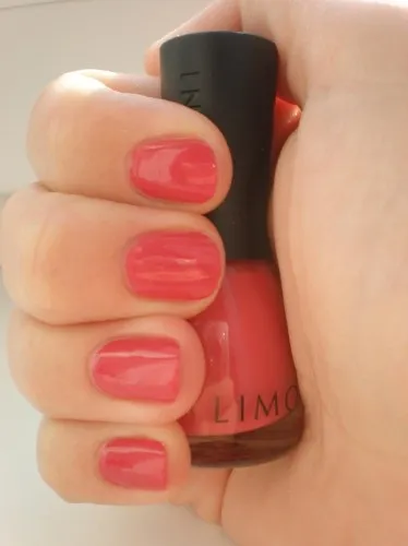 Лак для нігтів limoni - professionail відгуки (Свотч) Лак для нігтів limoni - professionail відгуки